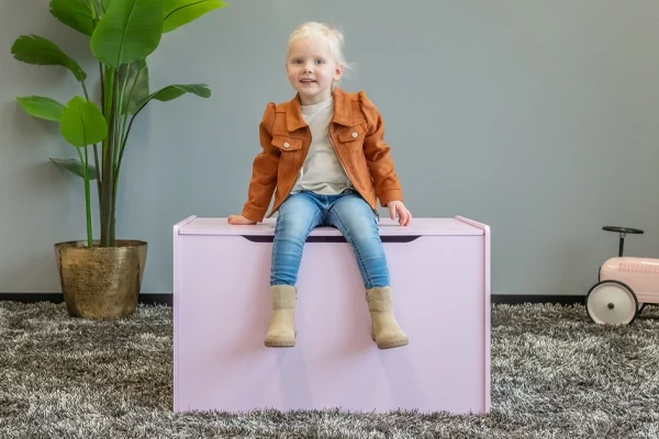 Als tafeltje of zitje te gebruiken